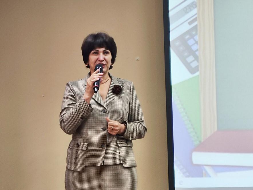 Фото Депутаты выдали стипендии новосибирским школьникам 4