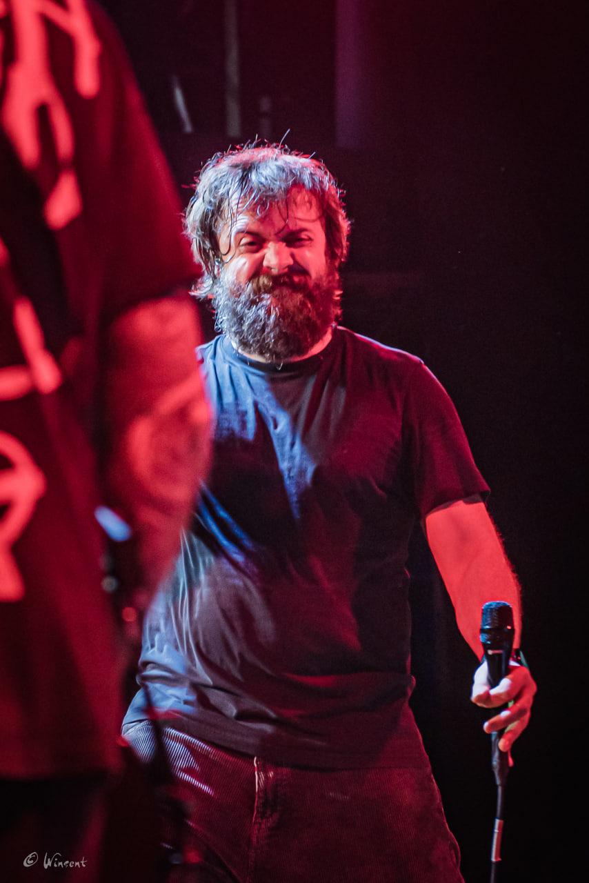 Фото В Новосибирске зажгла панк-группа «План Ломоносова» с солистом из «Интернов» — 20 ярких кадров 7 - Сиб.ФМ Фото В Новосибирске зажгла панк-группа «План Ломоносова» с солистом из «Интернов» — 20 ярких кадров 7