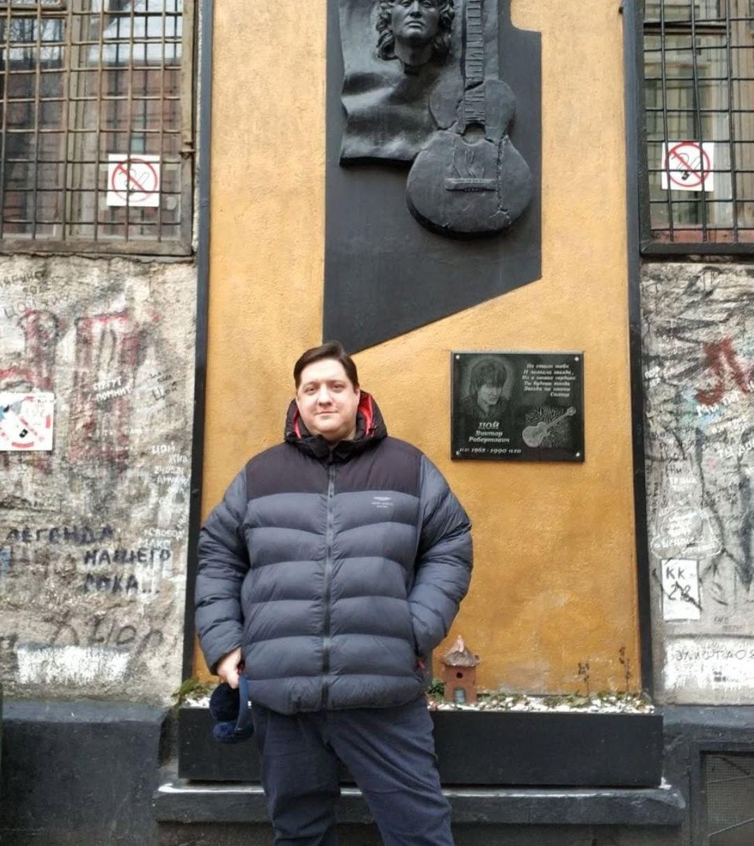 Фото Актер Роман Попов из сериала «Полицейский с Рублевки» умер после рецидива рака мозга 6 - Сиб.ФМ Фото Актер Роман Попов из сериала «Полицейский с Рублевки» умер после рецидива рака мозга 6