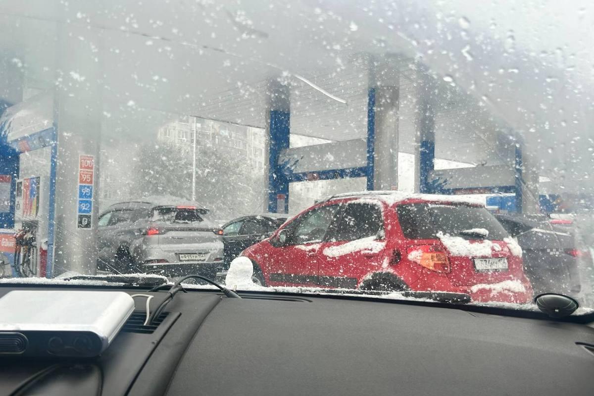 Фото Мощный снегопад накрыл Новосибирск 9 октября. Онлайн с улиц города в сугробах 10 - Сиб.ФМ Фото Мощный снегопад накрыл Новосибирск 9 октября. Онлайн с улиц города в сугробах 10