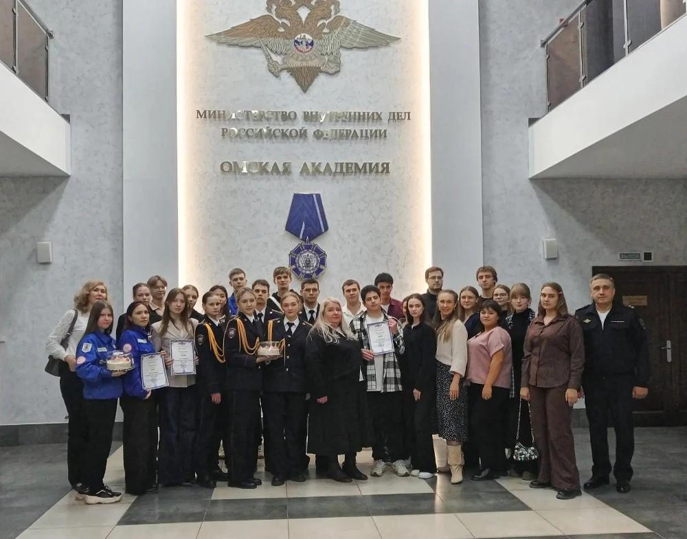 Фото Студенты Омского ГАУ приняли участие в IV Межвузовском диспуте «Твой выбор» 3