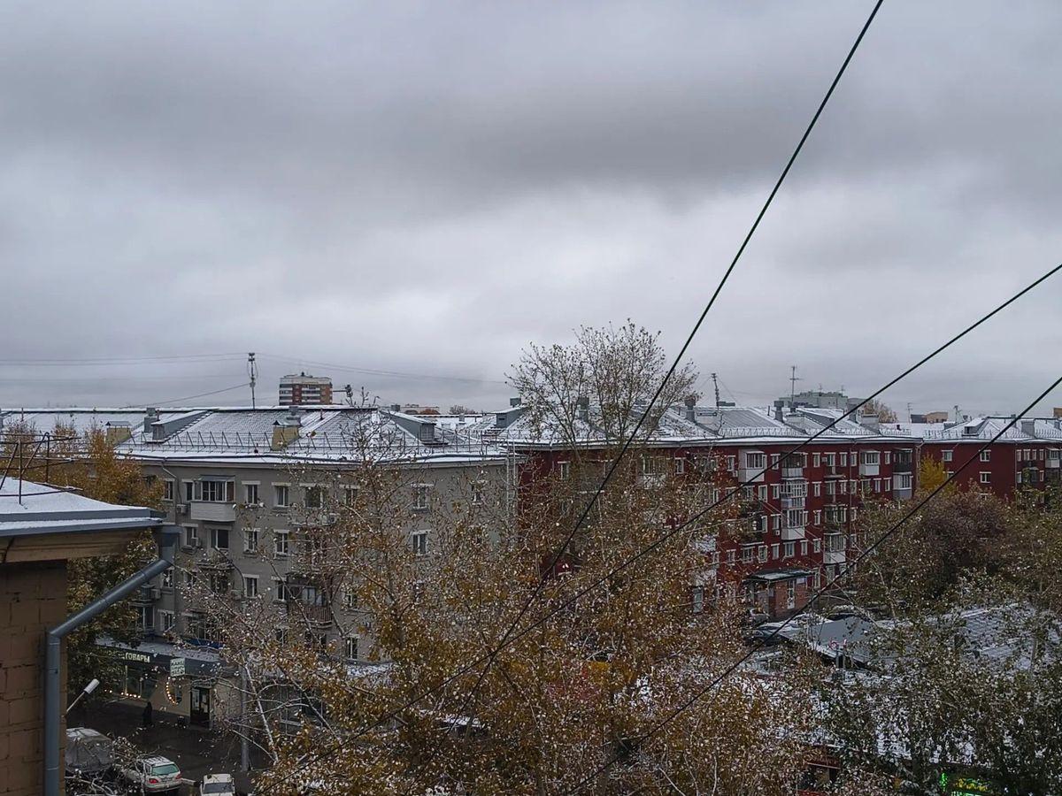 Фото В Новосибирске опубликованы кадры первого снега 15 октября 7 - Сиб.ФМ Фото В Новосибирске опубликованы кадры первого снега 15 октября 7