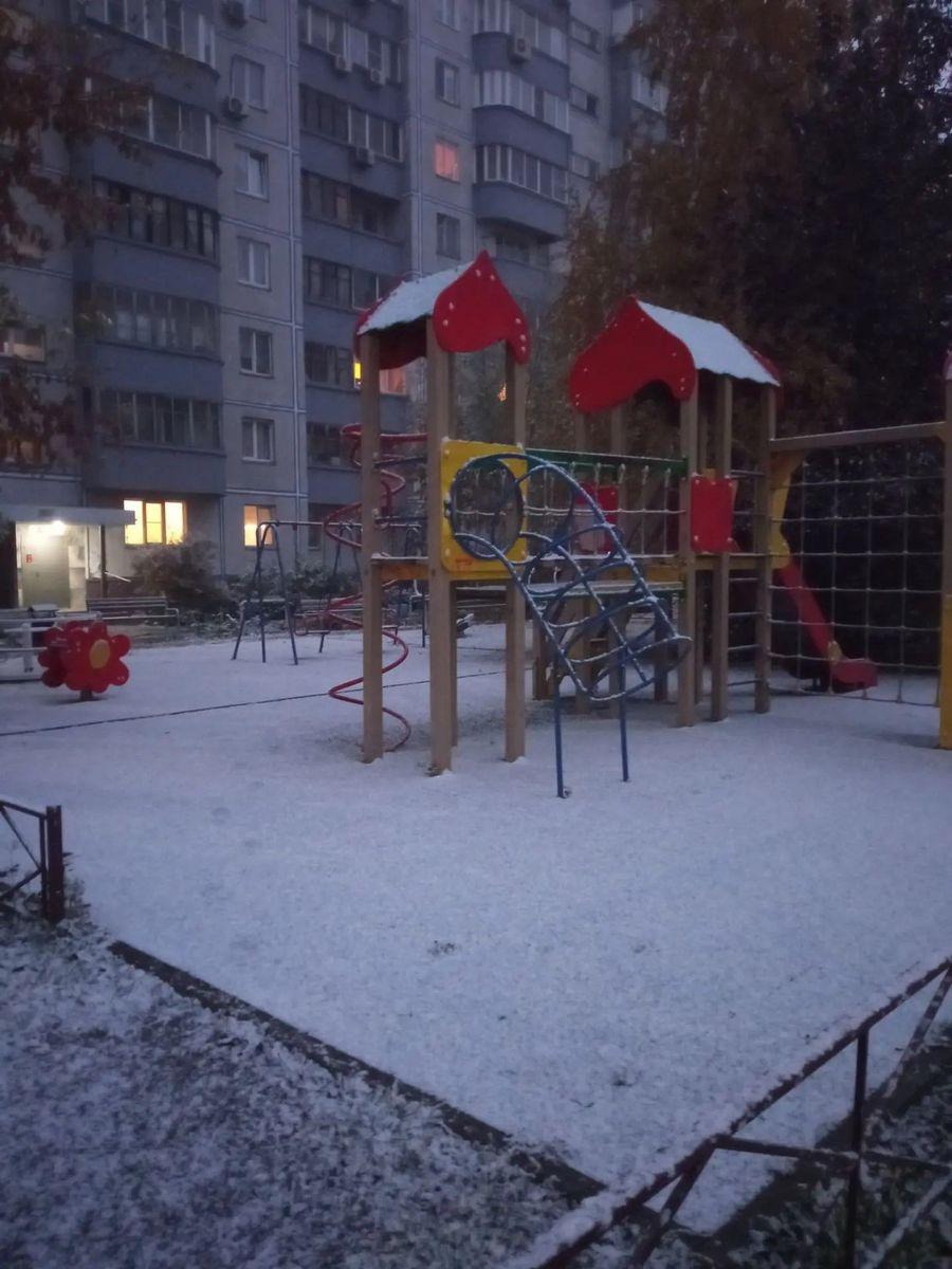 Фото В Новосибирске опубликованы кадры первого снега 15 октября 11 - Сиб.ФМ Фото В Новосибирске опубликованы кадры первого снега 15 октября 11