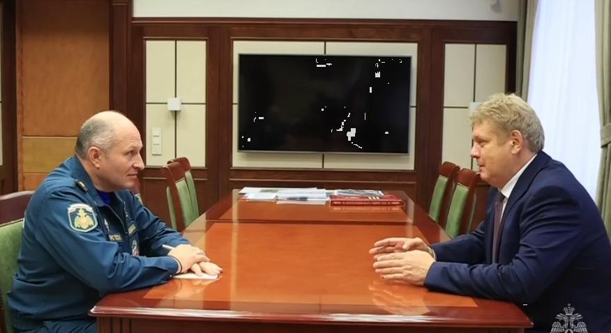 Фото Зачем генерал-полковник Куренков приехал в Новосибирскую область? Опубликованы кадры визита главы МЧС 6 - Сиб.ФМ Фото Зачем генерал-полковник Куренков приехал в Новосибирскую область? Опубликованы кадры визита главы МЧС 6