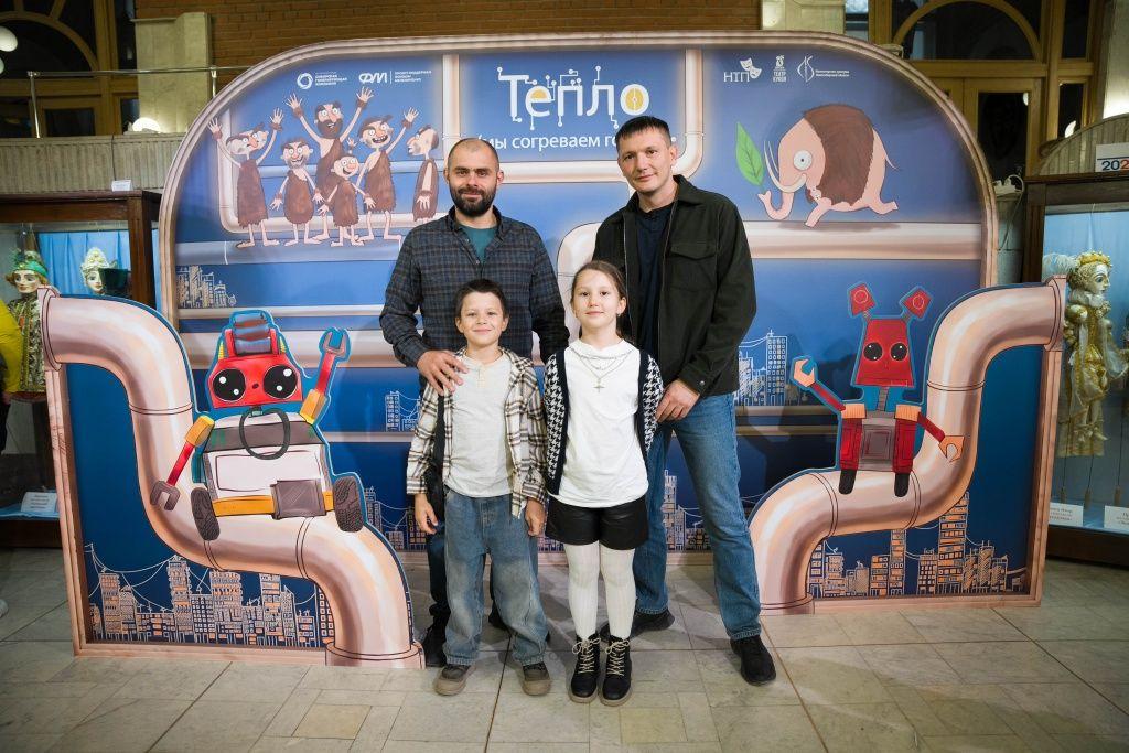 Фото Роботы, приключения и тепло: в кукольном театре Новосибирска показали необычный спектакль для детей 5