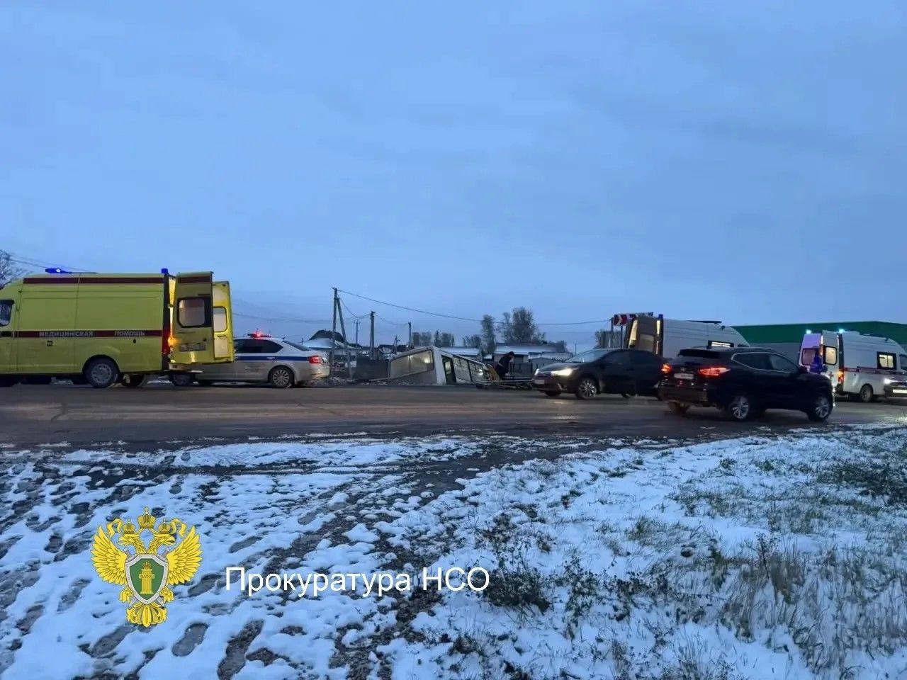 Фото Опубликованы кадры с места ДТП с пассажирским автобусом под Новосибирском 2 - Сиб.ФМ Фото Опубликованы кадры с места ДТП с пассажирским автобусом под Новосибирском 2