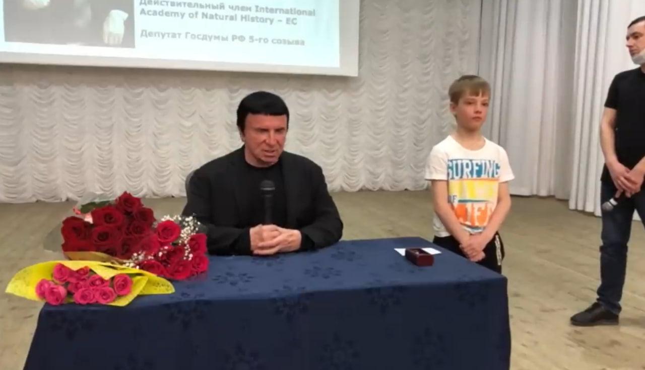 Фото В Новосибирске опубликованы кадры психотерапевта Анатолия Кашпировского 5 - Сиб.ФМ Фото В Новосибирске опубликованы кадры психотерапевта Анатолия Кашпировского 5
