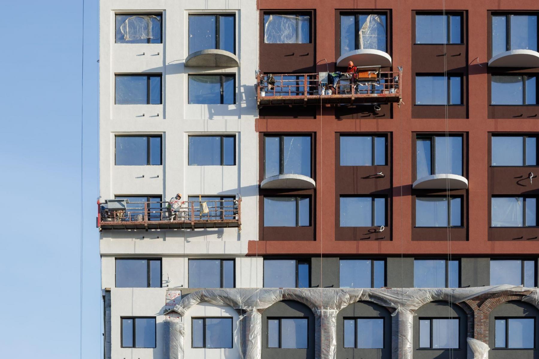 Фото Три месяца до ввода - на берегу Оби готовят к сдаче новый дом 3