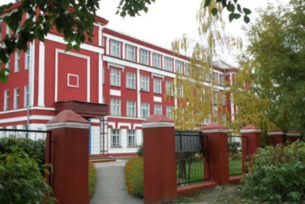 82 школа электронный. Школа 82 Новосибирск. Школа 82 Дзержинский район Новосибирск. Школа 82 Новосибирск изнутри.