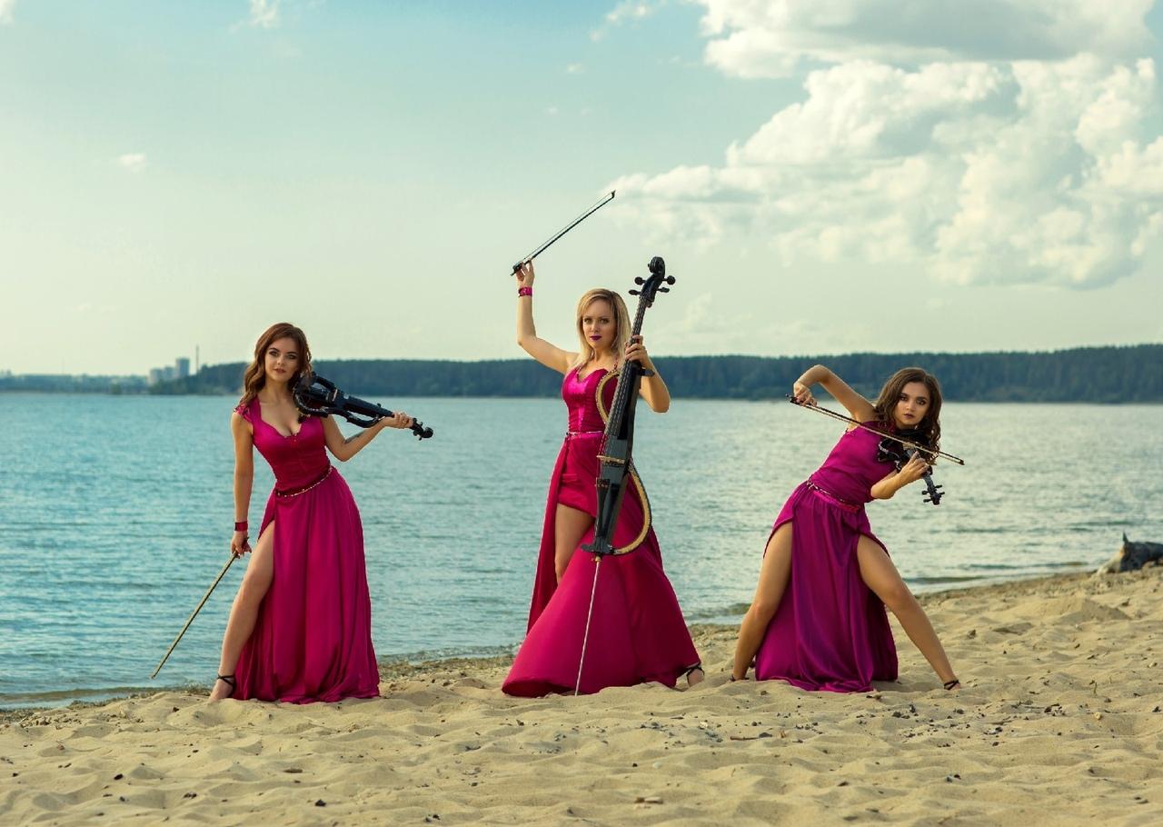 Скрипачки группы. Новосибирская группа SILENZIUM. Струнное трио SILENZIUM. Скрипичное трио SILENZIUM. Струнное трио SILENZIUM Новосибирск.