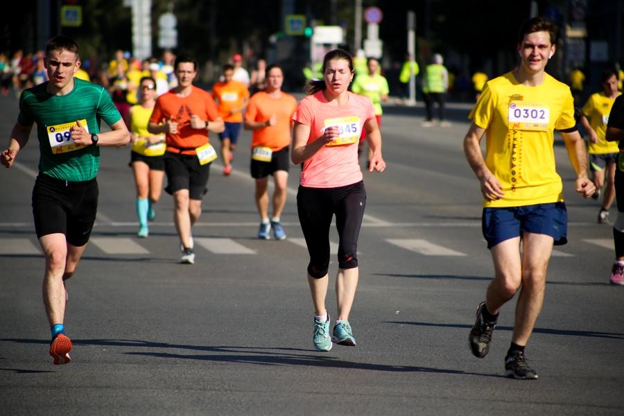 полумарафон спб 2023. спорт бег в москве. беговой клуб «яuzarun» | парк яуза. московский марафон 2023. работники джет.