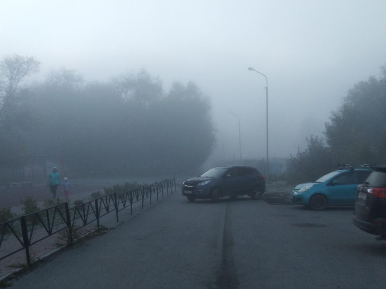 Фото Плотный туман окутал Новосибирск утром 28 сентября 4