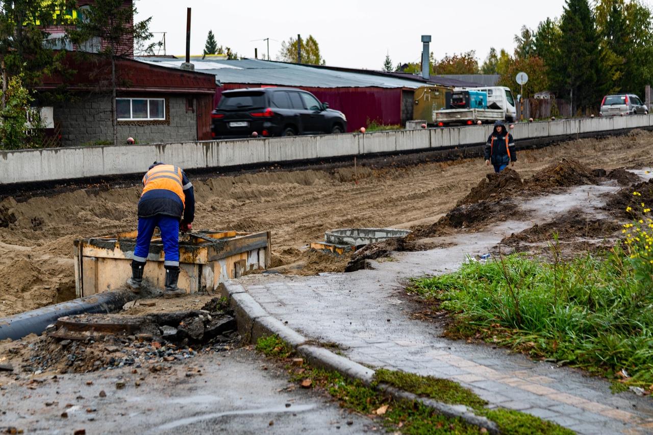 Фото Мэр Новосибирска поручил ускорить ремонт улицы Кедровой – показываем, что там происходит 5