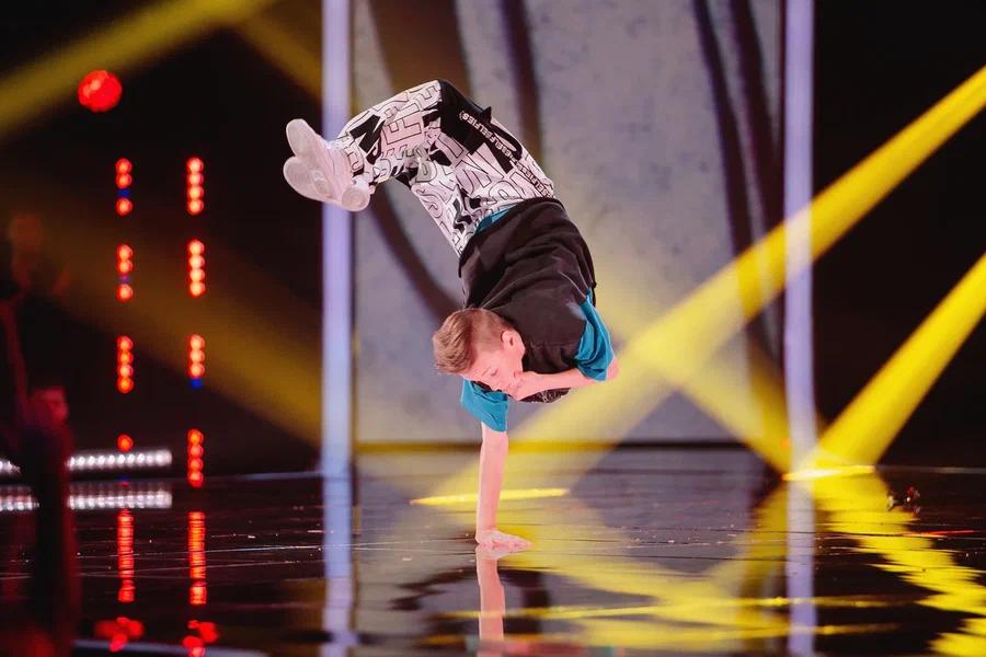 Фото Юный танцовщик брейкинга из Новосибирска выступит в шоу «НОВЫЕ ТАНЦЫ» на ТНТ 2