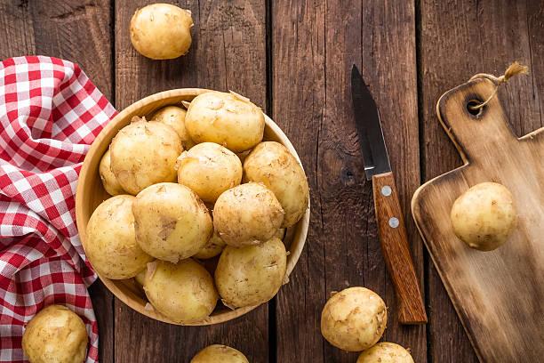 Фото «Такое только свиньям»: как отличить кормовой картофель от хорошего