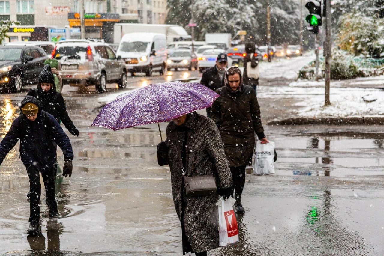 Фото Новосибирск накрыло снегом: 15 фантастических фото с улиц города 7