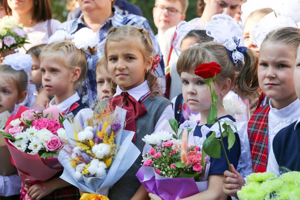 Фото Звонок не только для учителя: как в Новосибирске прошло 1 сентября 9