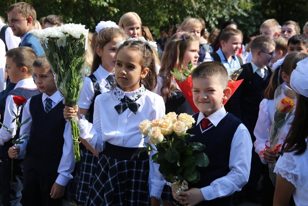 Фото Звонок не только для учителя: как в Новосибирске прошло 1 сентября 26