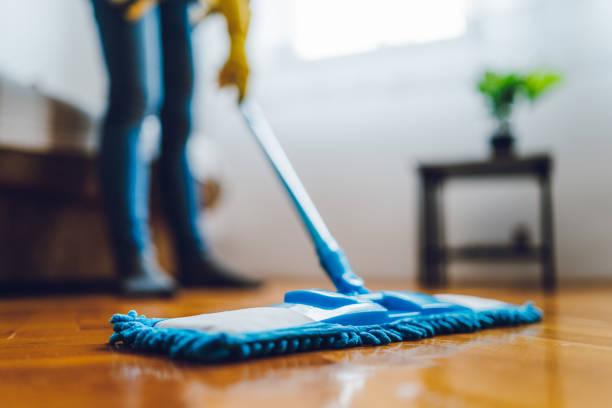 Когда делать уборку после смерти родственника: важные моменты