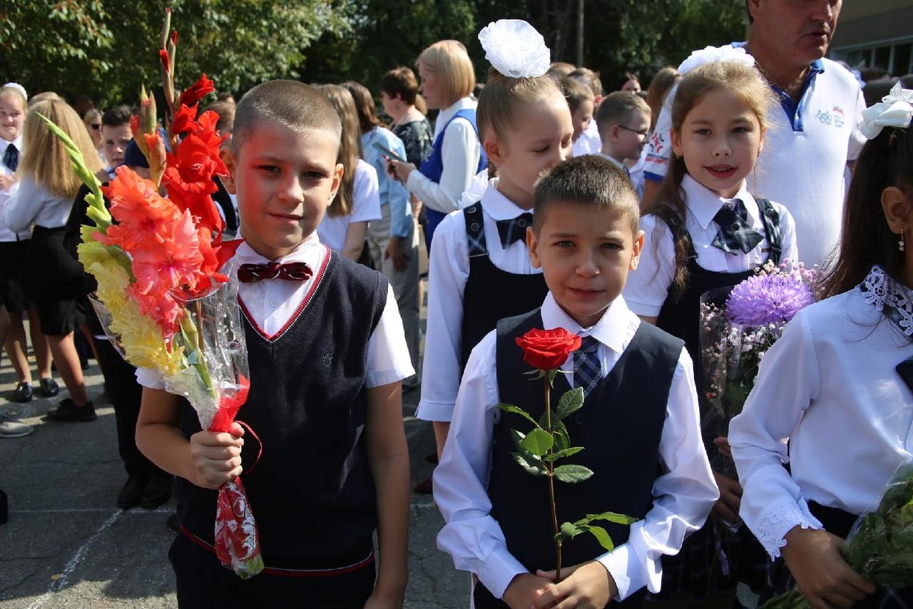 Фото Звонок не только для учителя: как в Новосибирске прошло 1 сентября 50