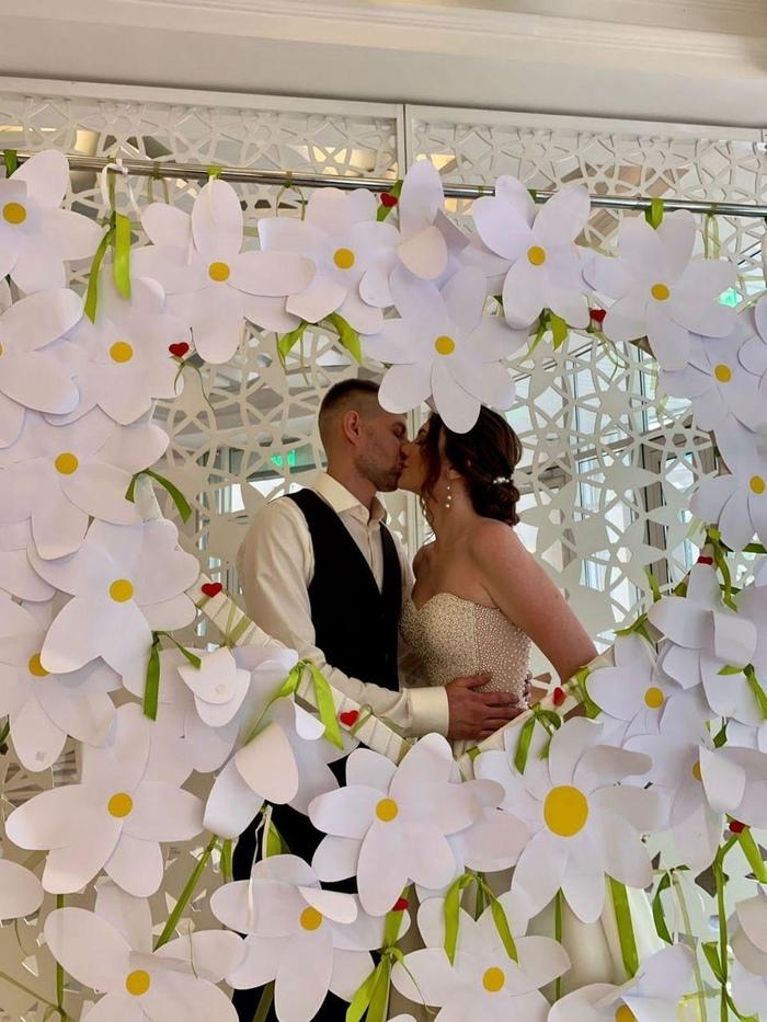 Фото Она сказала «да»: опубликованы самые яркие свадебные фото в Новосибирске за лето-2023 5