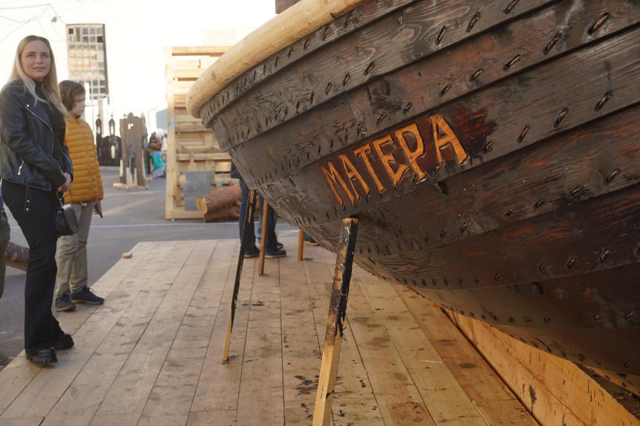 Фото Сибиряк и море: новосибирец построил лодку первопроходцев и отправится на ней в Заполярье 10