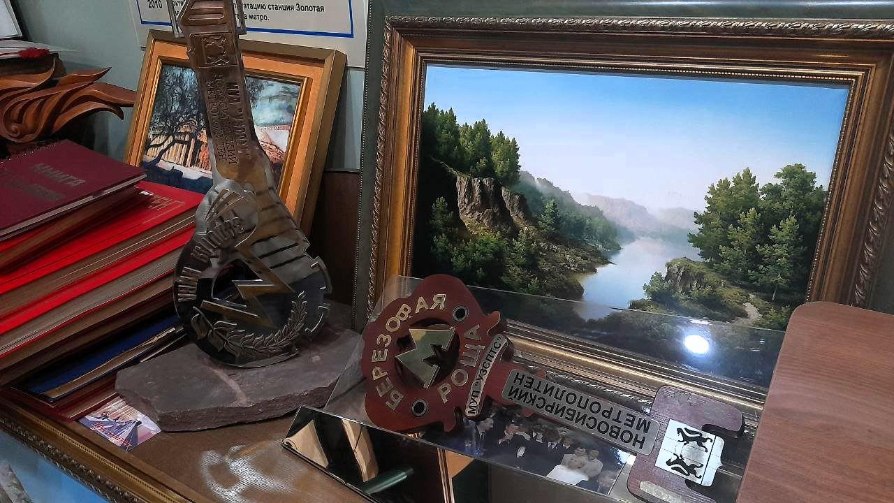 Фото Ключи от станций на почетном месте в музее Новосибирского метрополитена 3 - Сиб.ФМ Фото Ключи от станций на почетном месте в музее Новосибирского метрополитена 3