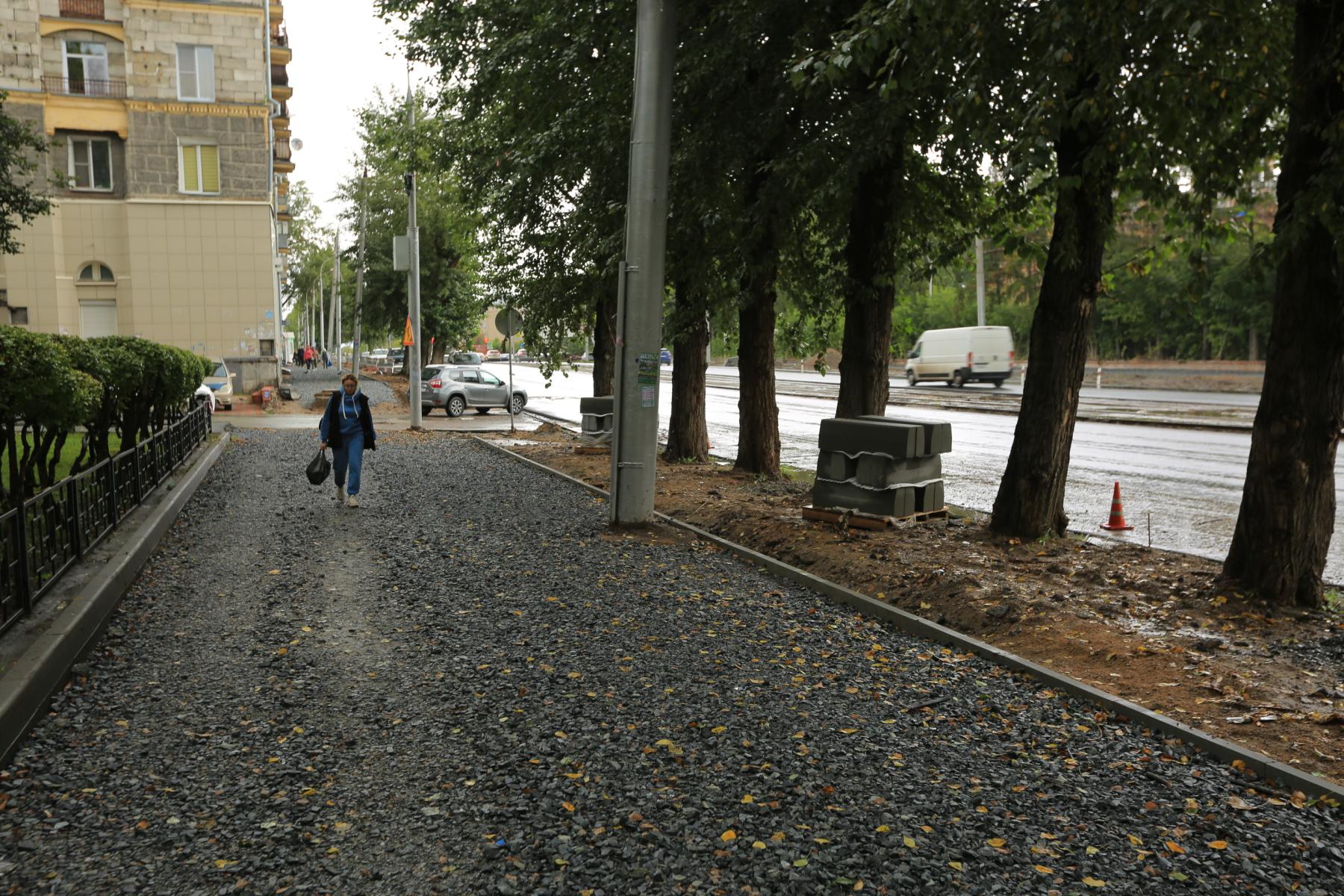 Фото Вдоль Сада Дзержинского появится парковка 2