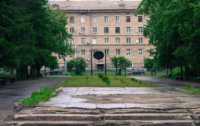 Фото Потерянная архитектура Новосибирска: Ленин у НГТУ, «Зеркальная изба» и самый богатый дом — 20 редких фото 3