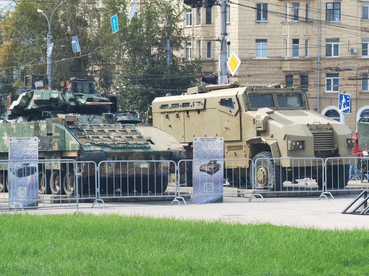 Фото Захваченную военную технику НАТО привезли в Новосибирск. Показываем фото вражеских танков и боевых машин 3