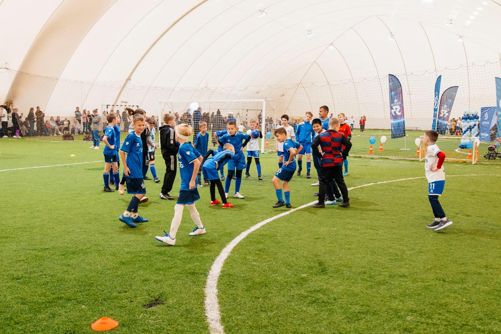 Фото Масштабный праздник футбола прошел в эту субботу под Новосибирском 5 - Сиб.ФМ Фото Масштабный праздник футбола прошел в эту субботу под Новосибирском 5