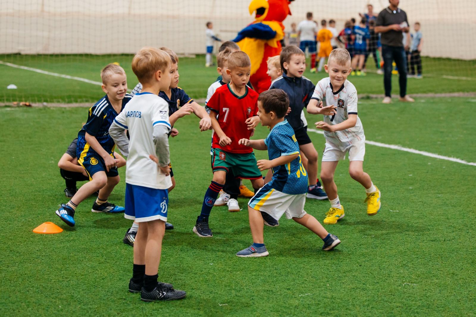 Фото Масштабный праздник футбола прошел в эту субботу под Новосибирском 3 - Сиб.ФМ Фото Масштабный праздник футбола прошел в эту субботу под Новосибирском 3