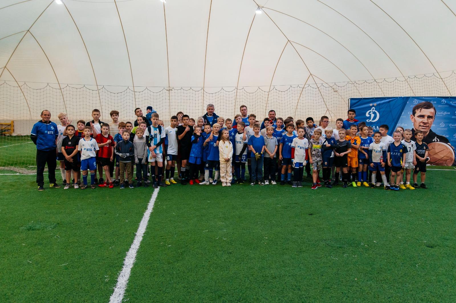 Фото Масштабный праздник футбола прошел в эту субботу под Новосибирском 6 - Сиб.ФМ Фото Масштабный праздник футбола прошел в эту субботу под Новосибирском 6