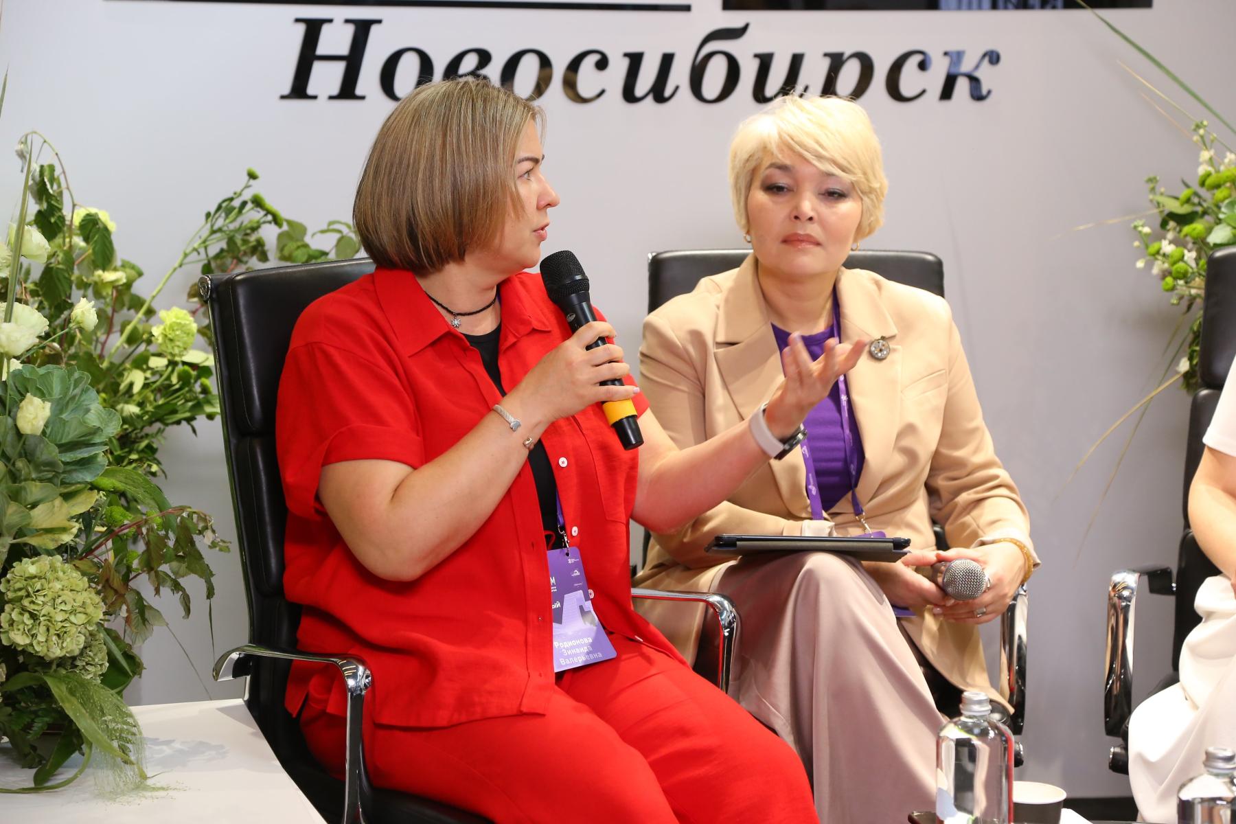 Фото Выбор абитуриентов и нейросети вместо педагогов: на «Технопроме» прошел круглый стол по теме образования 3 - Сиб.ФМ Фото Выбор абитуриентов и нейросети вместо педагогов: на «Технопроме» прошел круглый стол по теме образования 3