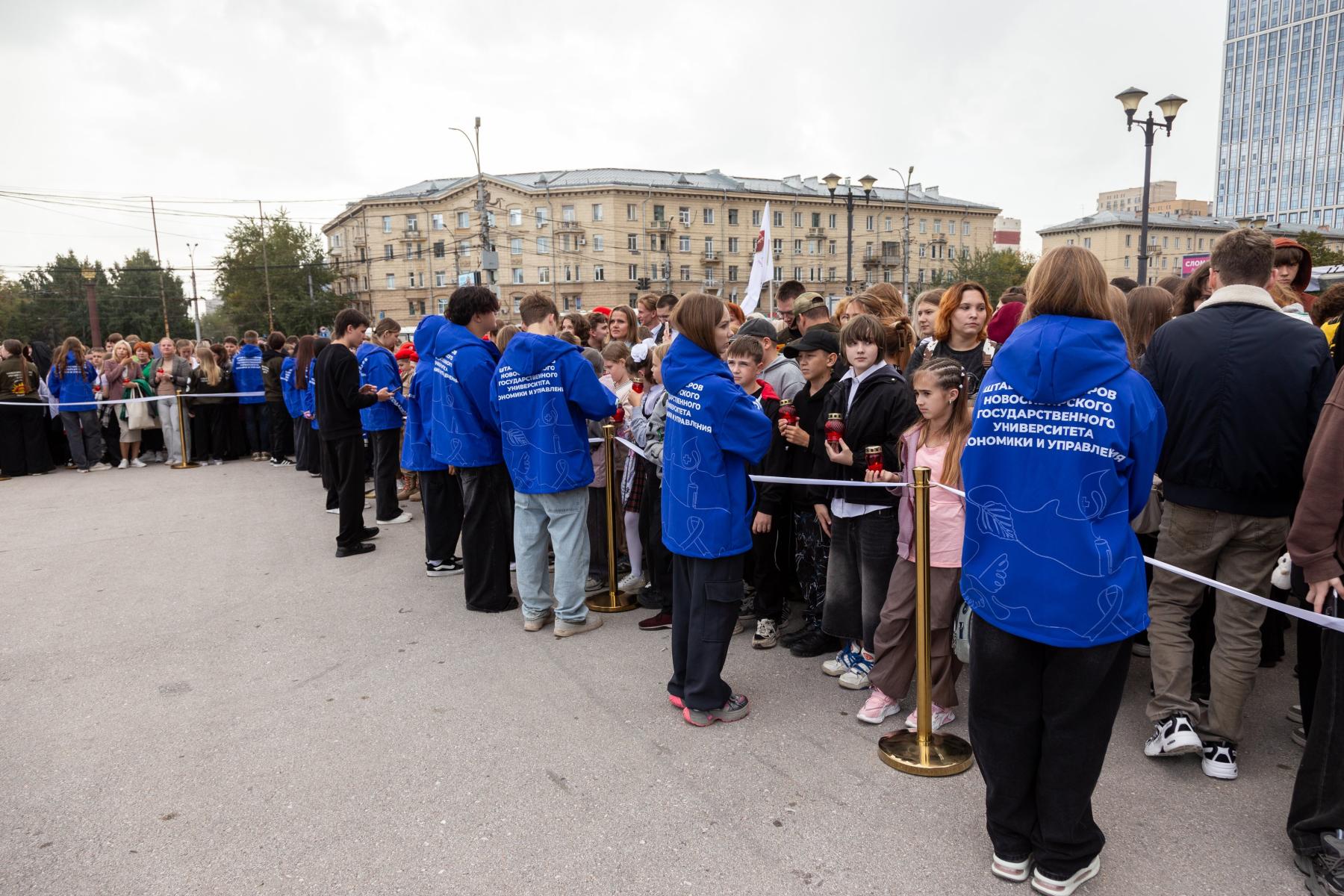 Фото В Новосибирске прошло мероприятие, посвященное годовщине трагедии Беслана 9 - Сиб.ФМ Фото В Новосибирске прошло мероприятие, посвященное годовщине трагедии Беслана 9