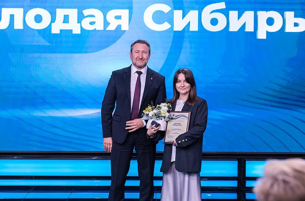 Фото ИИ — помощник, а не агрессор: «Ростелеком» наградил автора лучшей работы об использовании нейросетей для защиты от кибермошенников 3 - Сиб.ФМ Фото ИИ — помощник, а не агрессор: «Ростелеком» наградил автора лучшей работы об использовании нейросетей для защиты от кибермошенников 3