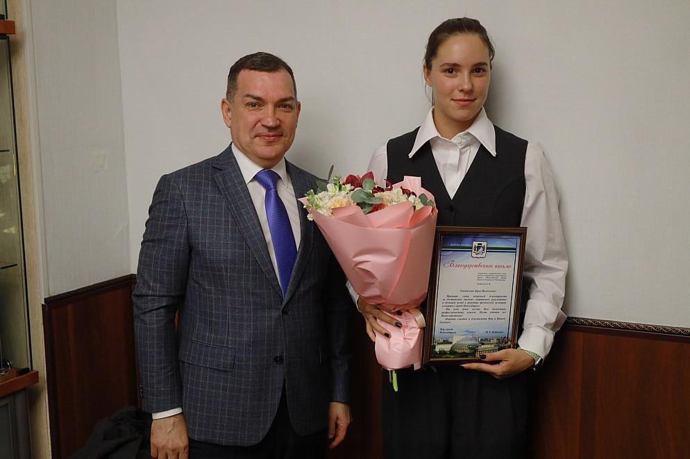 Фото Мэр Кудрявцев поздравил новосибирских пловцов с успешным выступлением на чемпионате мира в Сингапуре 2 - Сиб.ФМ Фото Мэр Кудрявцев поздравил новосибирских пловцов с успешным выступлением на чемпионате мира в Сингапуре 2