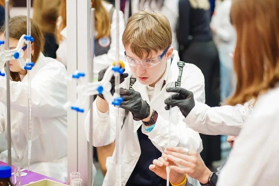 Фото Учебная Сибирь-2025: найдите своих будущих специалистов в профориентационном кластере! 4 - Сиб.ФМ Фото Учебная Сибирь-2025: найдите своих будущих специалистов в профориентационном кластере! 4