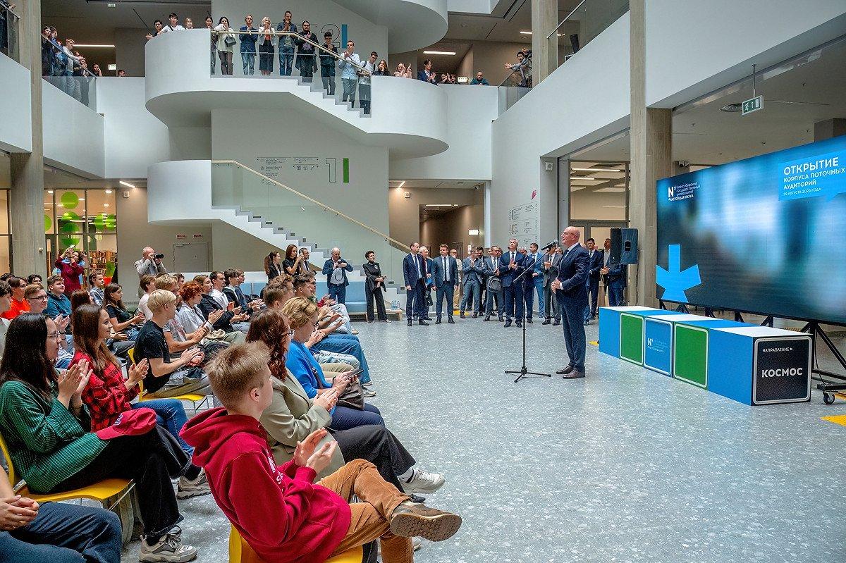 Фото Детекторы видеоаналитики «Ростелекома» стали частью выставки разработок инновационных центров НГУ 3 - Сиб.ФМ Фото Детекторы видеоаналитики «Ростелекома» стали частью выставки разработок инновационных центров НГУ 3