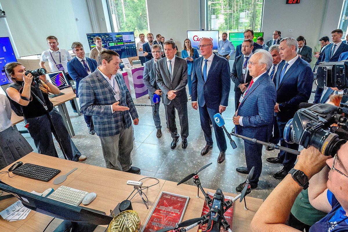 Фото Детекторы видеоаналитики «Ростелекома» стали частью выставки разработок инновационных центров НГУ 4 - Сиб.ФМ Фото Детекторы видеоаналитики «Ростелекома» стали частью выставки разработок инновационных центров НГУ 4