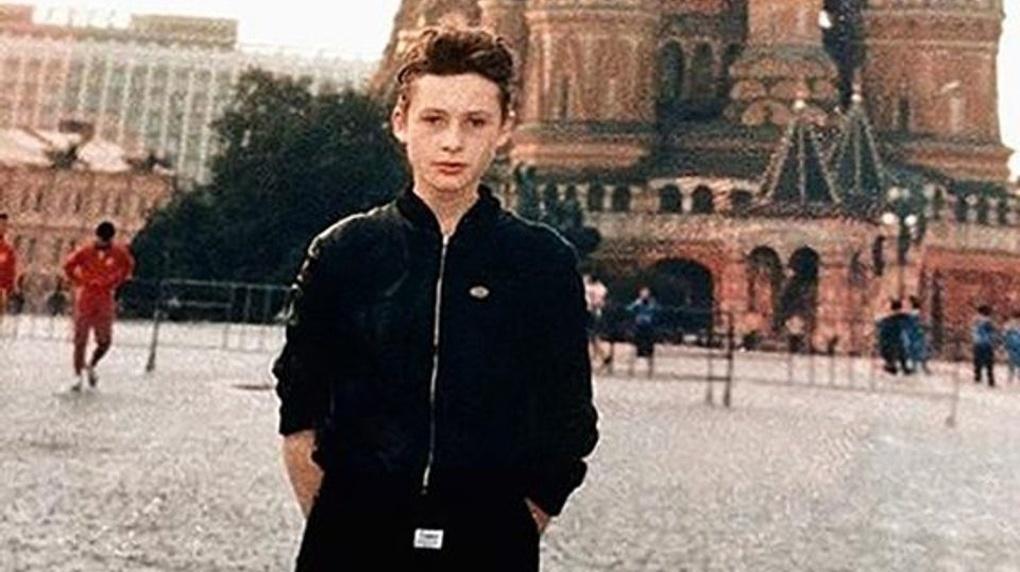 Фото Дава с челкой и Элджей без белых линз: опубликованы школьные фото новосибирских звезд 2 - Сиб.ФМ Фото Дава с челкой и Элджей без белых линз: опубликованы школьные фото новосибирских звезд 2