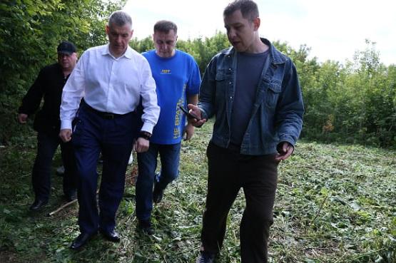 Фото «Мы сами виноваты!»: Слуцкий доложил Путину про поездку в «Хилокское гетто» в Новосибирске с тысячами мигрантов 2 - Сиб.ФМ Фото «Мы сами виноваты!»: Слуцкий доложил Путину про поездку в «Хилокское гетто» в Новосибирске с тысячами мигрантов 2