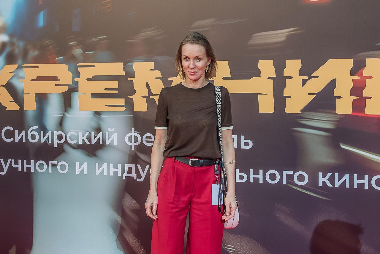 Фото «Красная дорожка и звездный гость – Михаил Тройник»: фестиваль научного и индустриального кино «Кремний» открылся в Новосибирске – ФОТОРЕПОРТАЖ 21 - Сиб.ФМ Фото «Красная дорожка и звездный гость – Михаил Тройник»: фестиваль научного и индустриального кино «Кремний» открылся в Новосибирске – ФОТОРЕПОРТАЖ 21