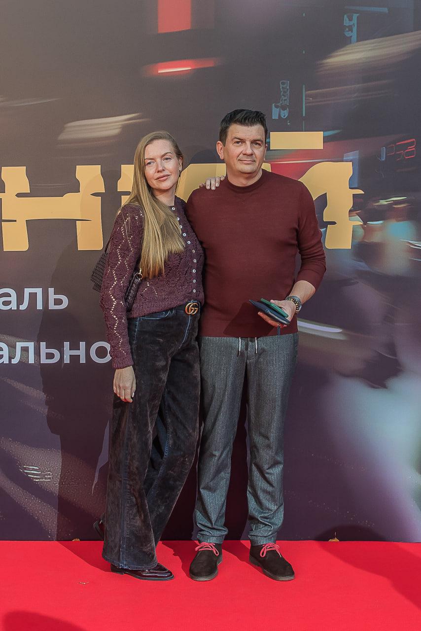 Фото «Красная дорожка и звездный гость – Михаил Тройник»: фестиваль научного и индустриального кино «Кремний» открылся в Новосибирске – ФОТОРЕПОРТАЖ 11 - Сиб.ФМ Фото «Красная дорожка и звездный гость – Михаил Тройник»: фестиваль научного и индустриального кино «Кремний» открылся в Новосибирске – ФОТОРЕПОРТАЖ 11