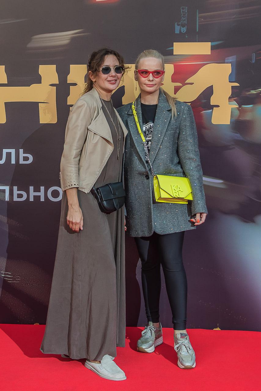 Фото «Красная дорожка и звездный гость – Михаил Тройник»: фестиваль научного и индустриального кино «Кремний» открылся в Новосибирске – ФОТОРЕПОРТАЖ 4 - Сиб.ФМ Фото «Красная дорожка и звездный гость – Михаил Тройник»: фестиваль научного и индустриального кино «Кремний» открылся в Новосибирске – ФОТОРЕПОРТАЖ 4