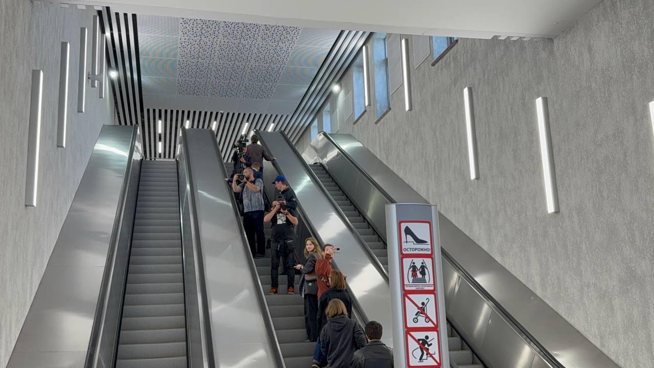 Фото В Новосибирске торжественно открывали станцию метро «Спортивная»: как это было 5