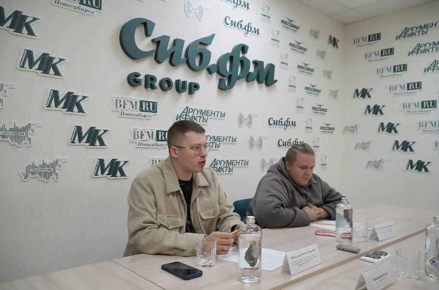 Фото Звёздные гости и 20 тысяч участников: «Линейка Первых» стала главным праздником для новосибирской молодёжи 5 - Сиб.ФМ Фото Звёздные гости и 20 тысяч участников: «Линейка Первых» стала главным праздником для новосибирской молодёжи 5