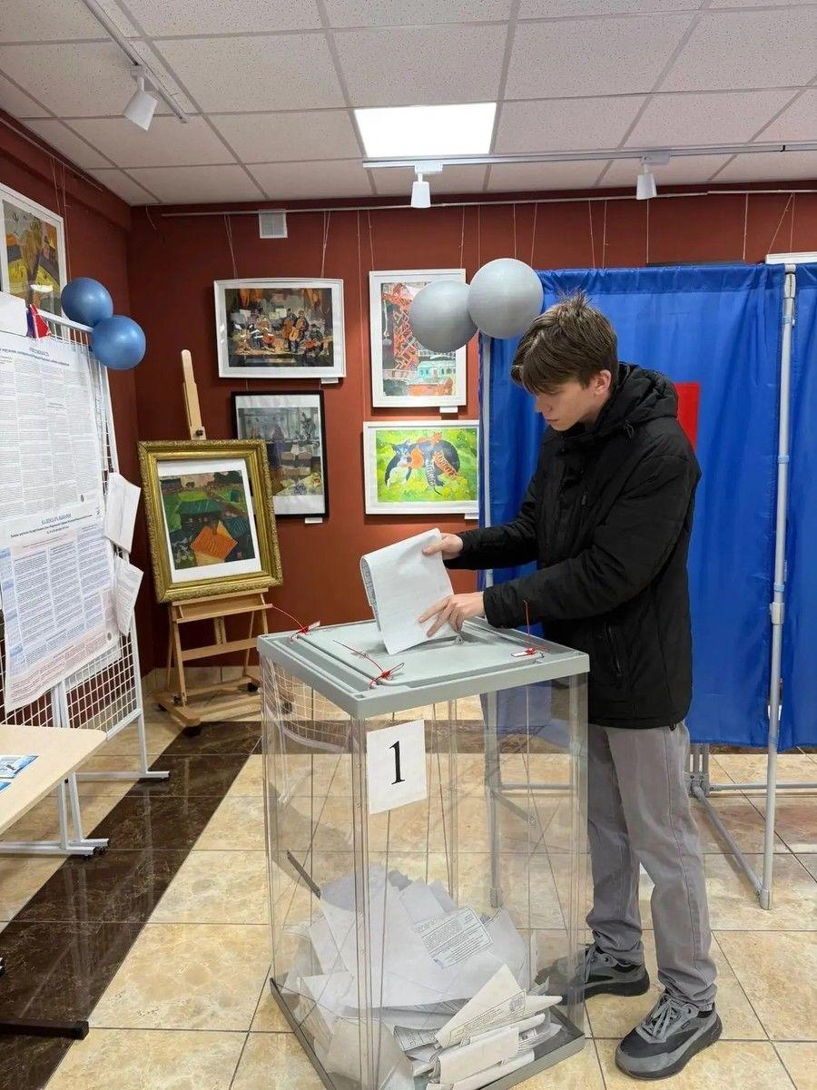 Фото Третий день выборов в Госдуму 20 сентября: что происходит на избирательных участках и какая явка в Новосибирской области. ОНЛАЙН 3 - Сиб.ФМ Фото Третий день выборов в Госдуму 20 сентября: что происходит на избирательных участках и какая явка в Новосибирской области. ОНЛАЙН 3